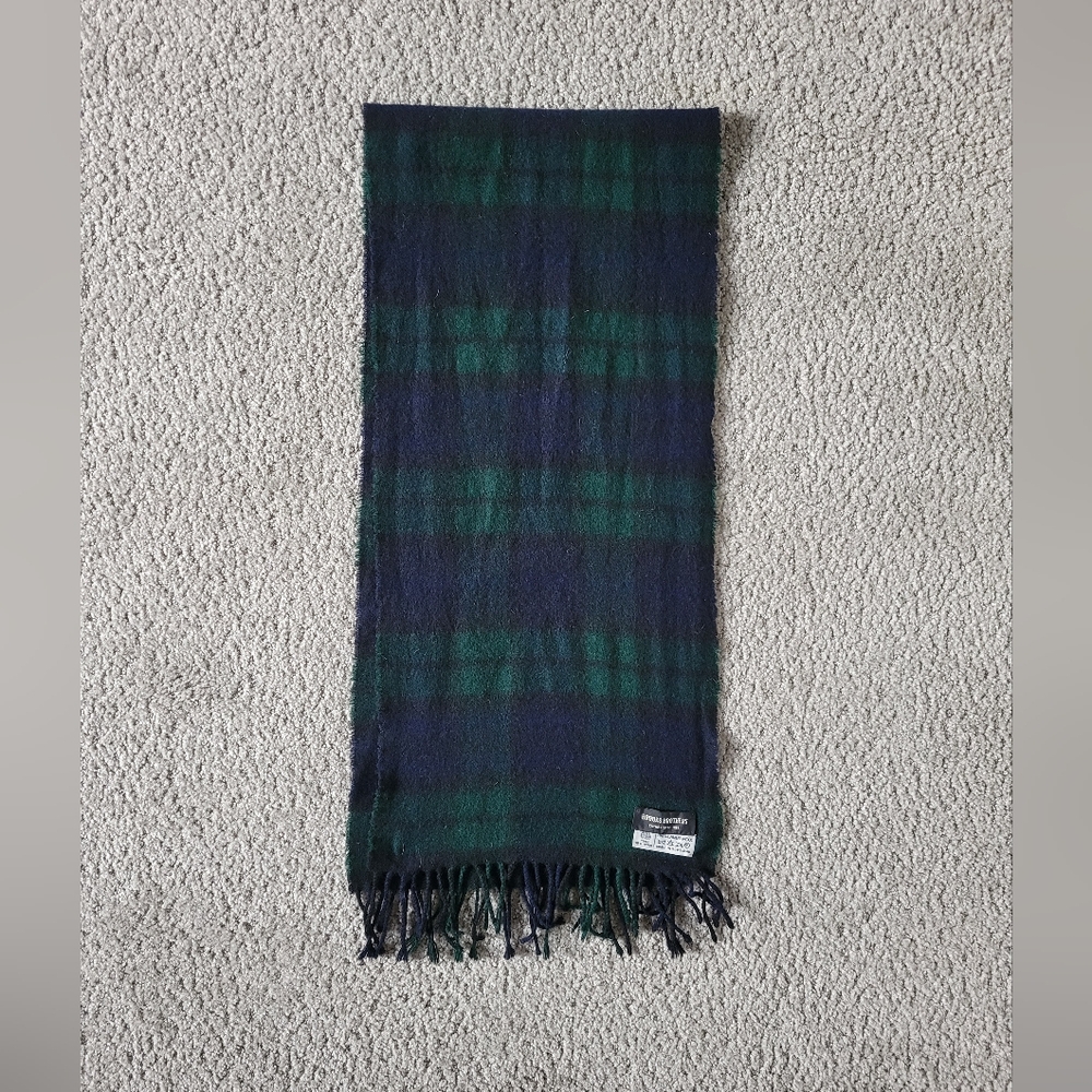 Brooks Brothers Lambswool Tartan Scarf - Picture 3 of 8
